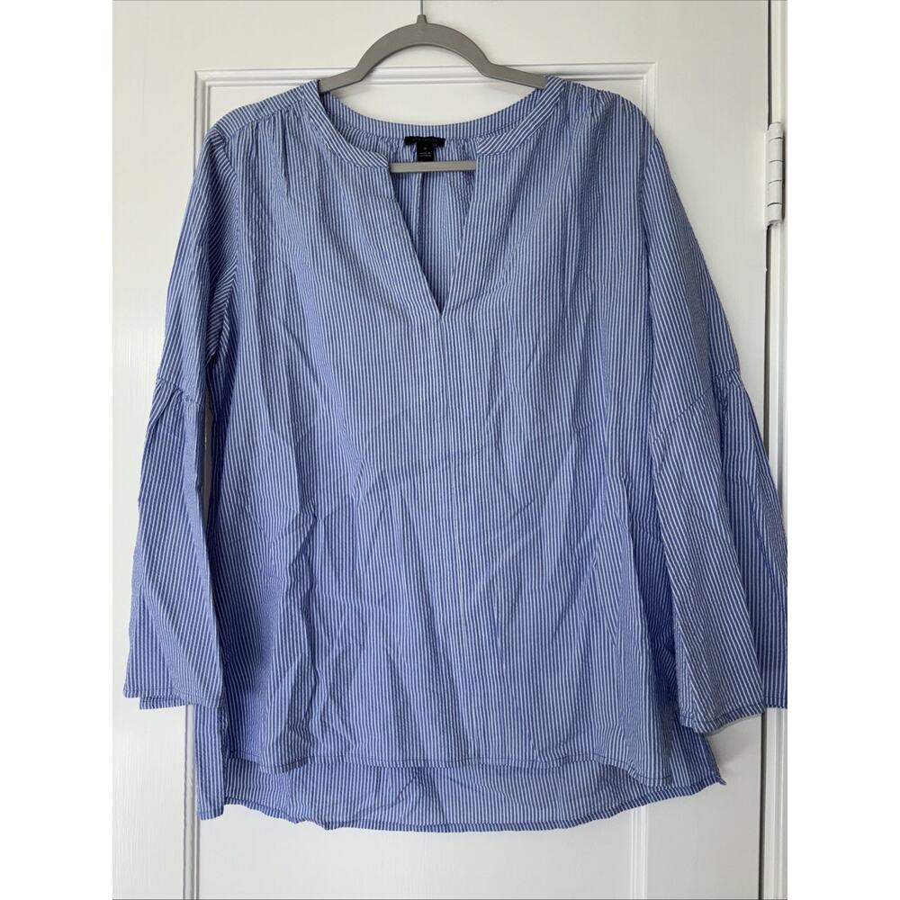 Ann Taylor Womens Medium Blue White Stripe Bell Sleeve V Neck Searsucker Boho